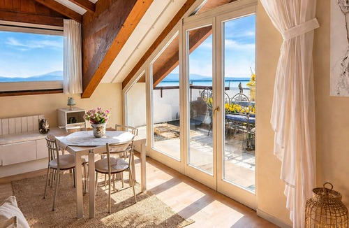 Carciano Apartment | Villa Anna, Borromean Islands No. 16 by Lago Reisen