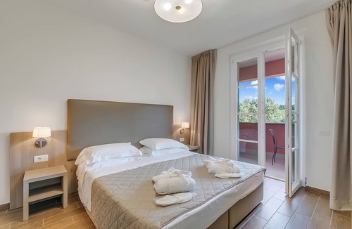 Castelletto d'Orba Hotel | Villa Carolina Golf View 8, Castelletto d’Orba, Italy