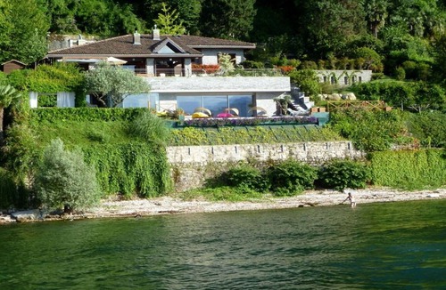 Ispra Villa | Villa Isa with pool and jacuzzi - My Rental Homes