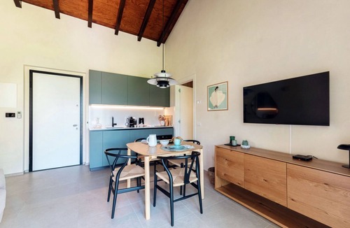 Como Apartment | Villa Maderni Hidden Lake Gem - by MyHomeInComo
