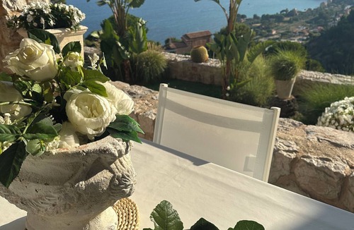 Latte Villa | Villa Maria Pia-3BR 2 BA + Private Beach Parking- Luxury Coastal Retreat