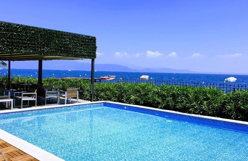 San Felice del Benaco Villa | Villetta Benaco close to the lake.
