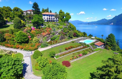 Verbania Villa | Villino San Remigio 9 BEDROOMS 18 PAX