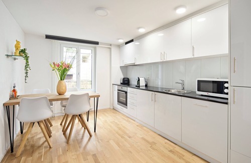 St. Gallen Apartment | VISIMO Apartments Felsenstrasse St Gallen - Elegant heritage building in a quiet neighbourhood