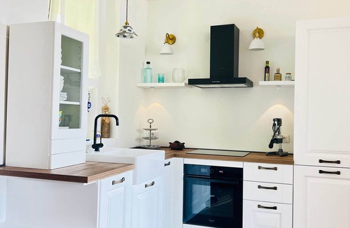 Naggio Apartment | Vista Lago 99 is a newly renovated apartment