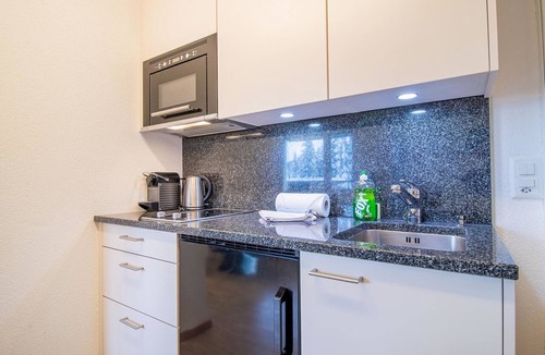 Arosa Apartment | Waldhof 4 by Arosa Holiday Appartement/Fewo, Dusche, WC, 2-Bettwohnung Waldhof 4 by Interhome