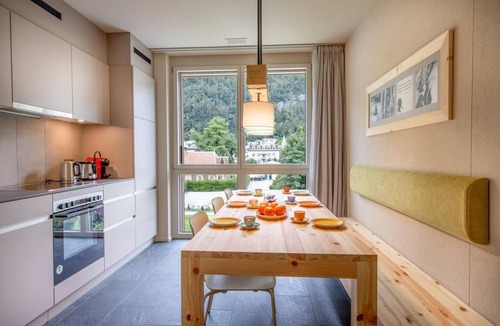 Meiringen Apartment | Wifi, resort center, sauna, terrace, balcony, tv, ski locker, 68-71m², Meiringen-Hasliberg