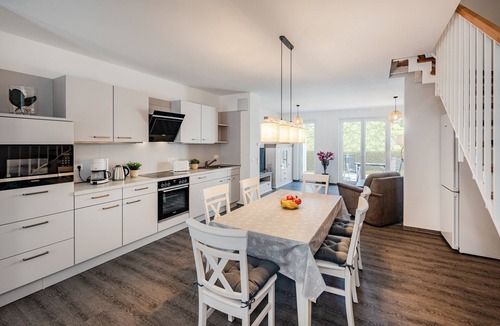 Koelpinsee Apartment | Wolfs Bernsteinquartier 7c-Holiday home with 2 bedrooms & terrace - near the beach