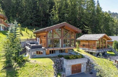 La Tzoumaz Ski Chalet | Wonderful 4-bedroom chalet in enchanting La Tzoumaz for your getaway