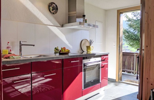 Riedtwil House | Wonderful villa for 3 guests with TV, patio, pets allowed and panoramic view