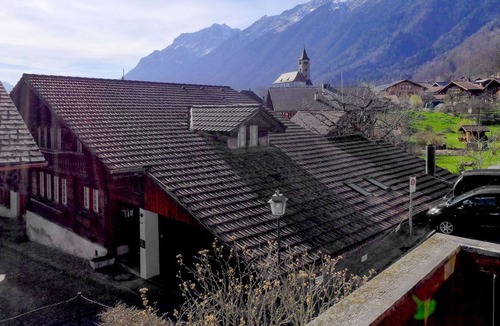 Brienz House | Wonderful villa for 5 people with balcony