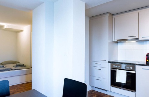Albisrieden Apartment | ZH Kiwi EG - HITrental Wiedikon Apartments