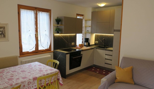 2-stöckige Wohnung mit privatem Garten by Interhome in Bezzecca