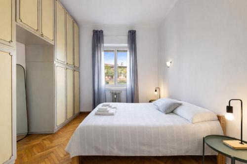 3 Bedrooms separate 1 Min Walk From Brera, 15 Min Duomo