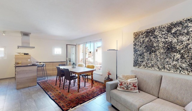 3½ room apartment, on the second floor, with lift.