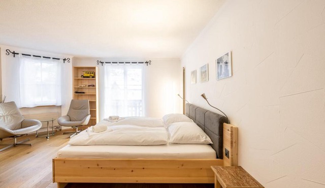 7304 Pure Freude in dieser stilvoll renovierten Wohnung mit moderner Kueche