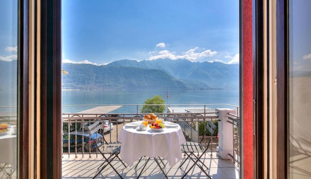 76 The Lake House Marte, Melide, Switzerland