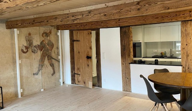 a knight's splendid apartment