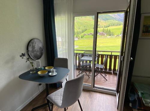 Apartment 401
