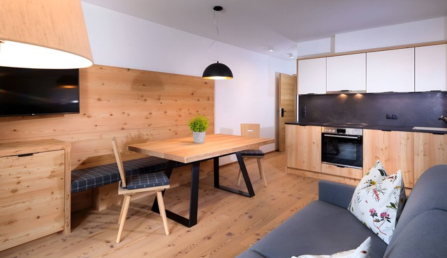 Apartment 'Altmessnerhof Glücksklee' with Mountain View, Shared Terrace and Wi-Fi