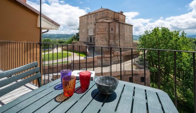 Apartment Appartamento Il Castello in Carrù - 3 persons, 1 bedrooms