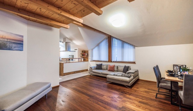 Apartment "Huck" with Mountain View, Balcony & Wi-Fi
