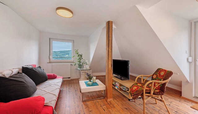 Apartment 'Im Rosenberg' with Private Terrace and Wi-Fi in Lahnstein