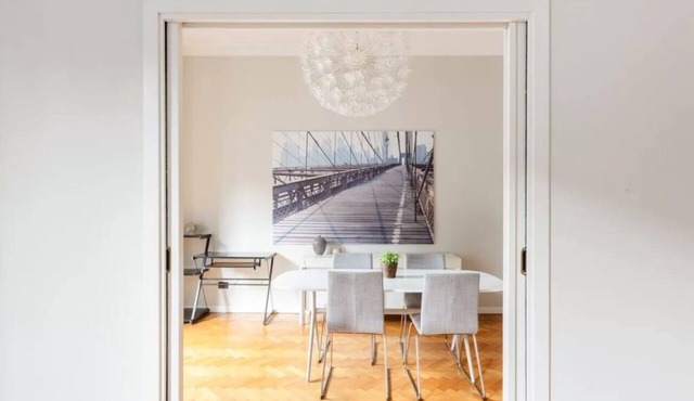 Apartment in Milan with 2 bedrooms sleeps 6
