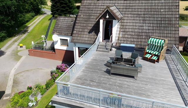 Apartment “Mit Weitblick” with Private Terrace and Wi-Fi in Boren