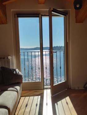 Apartment on the Lake