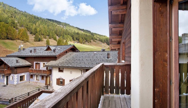 Apartment Palipert Baita Aris with Mountain View, Balcony & Wi-Fi