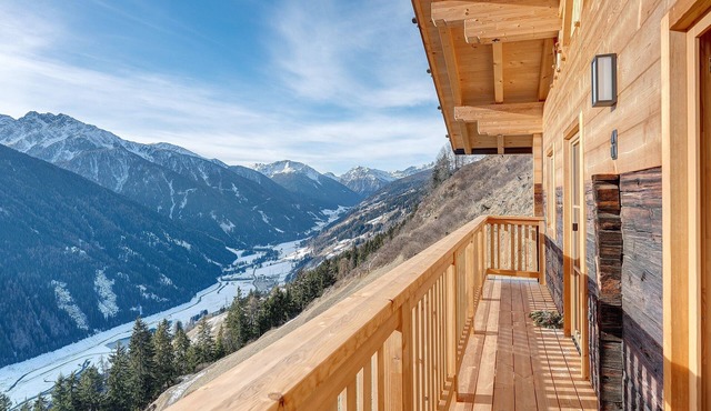 Apartment 'Riemhof Marschnell' with Lake View, Shared Garden and Wi-Fi