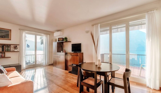Apartment with Lakefront Terrace (CASA COTIMA) in Campione d'Italia