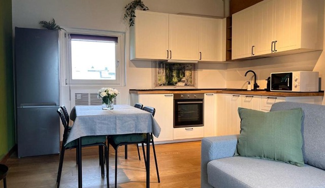 Apt with private parking, Wifi near Hospital Circolo by Kibilù Affitti Brevi