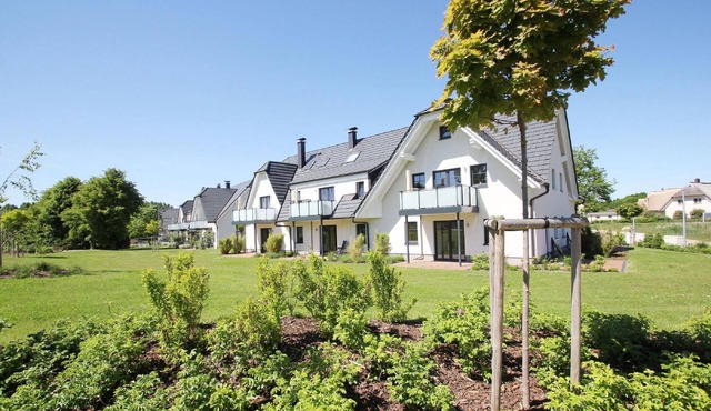 Beachfront apartment with terrace, use of swimming pool and sauna - Rex Rugia H-1010 in Mönchgut OT Lobbe