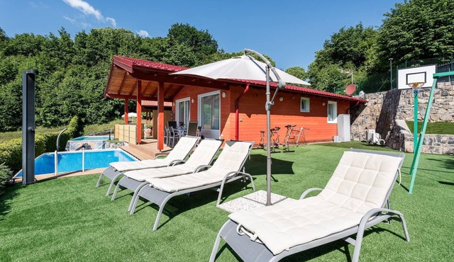 Beautiful home in Solto Collina BG with WiFi in Solto Collina BG