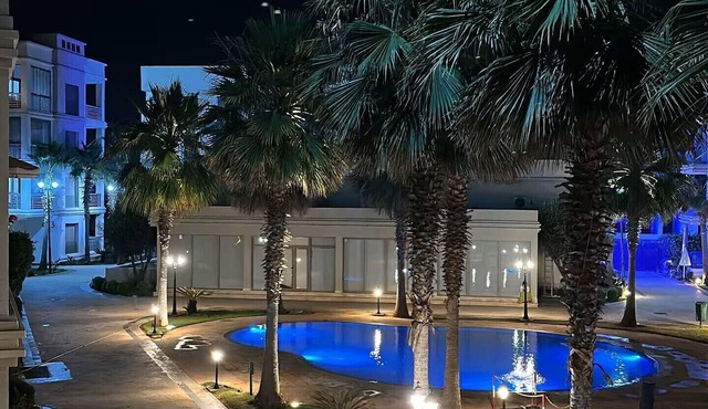 Bouznika Beach: 2-bedroom with a pool in Bouznika