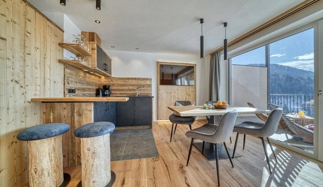 Bright Apartment with 2 Bedrooms & Mountain Views – Montes