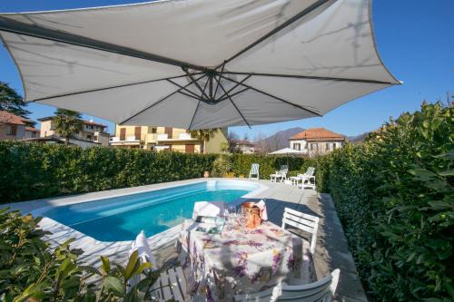 Casa Amabile in Leggiuno Salty-Water Pool - Happy Rentals