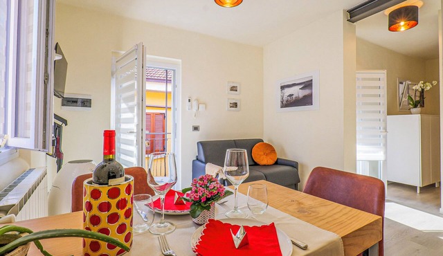 Casa Barabba - Azzurro Apartment by Lago Reisen