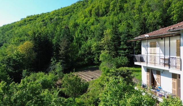 Casa Castagno e Ruscello - Nature Retreat in Liguria in Pieve di Teco