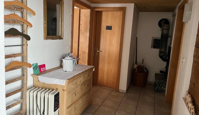 Casa Runs 7113 Camuns, Val Lumnezia