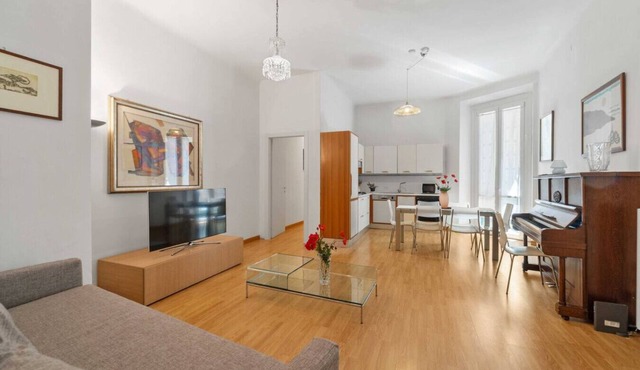 Central Milan Apartment - 10 min Duomo