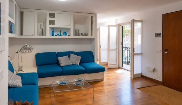 Central Turin | 2 Bedrooms | Romantic Balcony