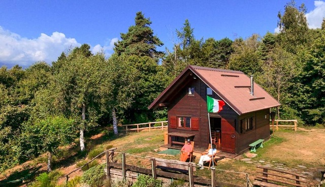 CHALET SURROUNDED BY NATURE, THE PERFECT HOME FOR THOSE WHO WANT TO DISCONNECT AND RELAX in Roccabruna