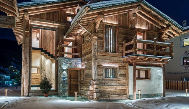 Charming 5-bedroom chalet in Livigno perfect for your getaway