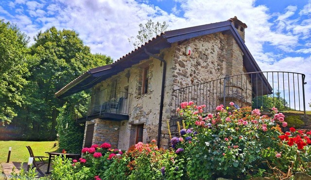 Charming Historic House in Provincia di Cuneo, Italia