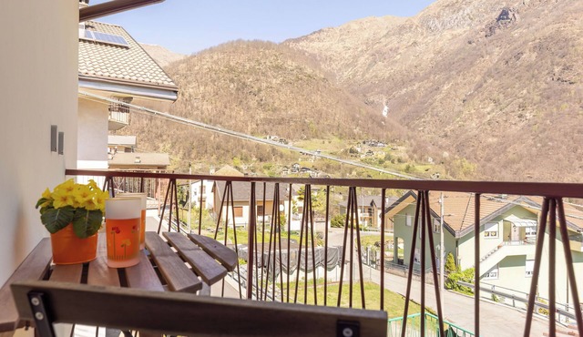 Charming mountain apartment: relaxation for couples, families and pets, bbq