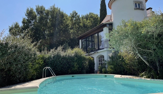 Charming Studio in Venelles