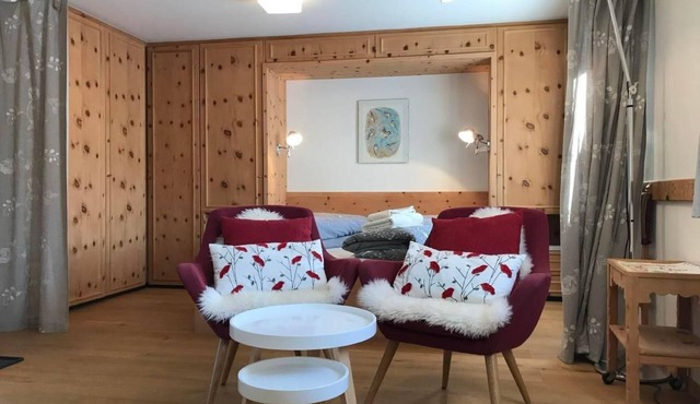 Chesa Darlux by Interhome